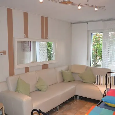 Zum Alten Kloster Apartman Langsur